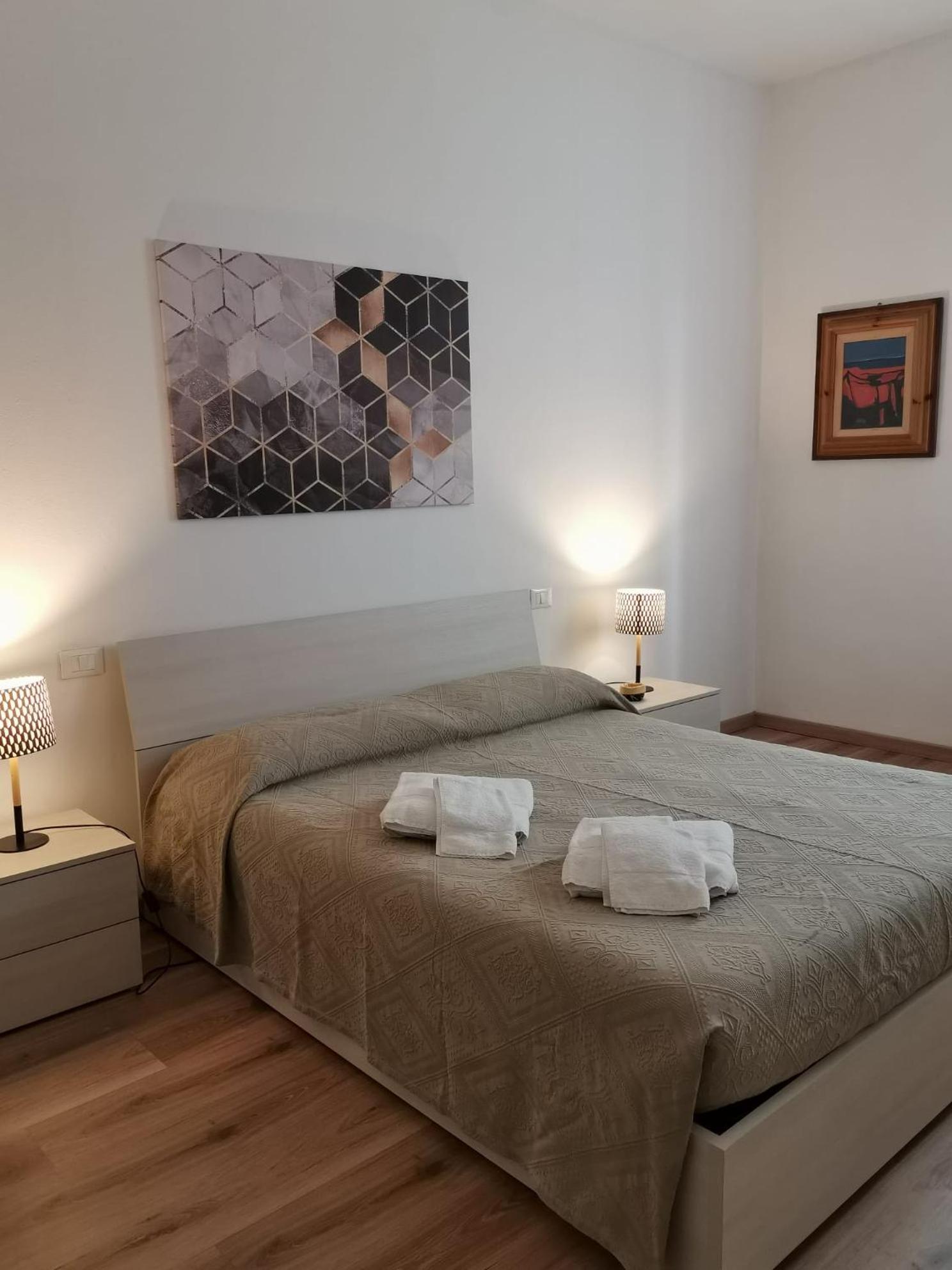 At Home In كريمونا المظهر الخارجي الصورة